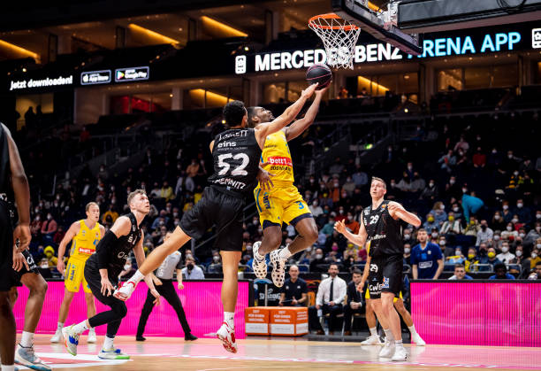 记三分助勇 记三分助勇