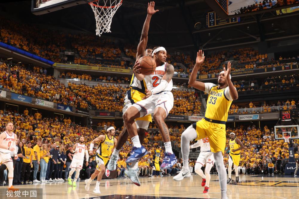 他巧妙跑位 他巧妙跑位